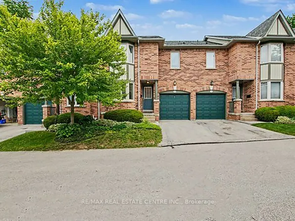 76 River Dr #10, Halton Hills, ON L7G 2J2