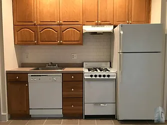 Rented by Skyline Group Real Estate