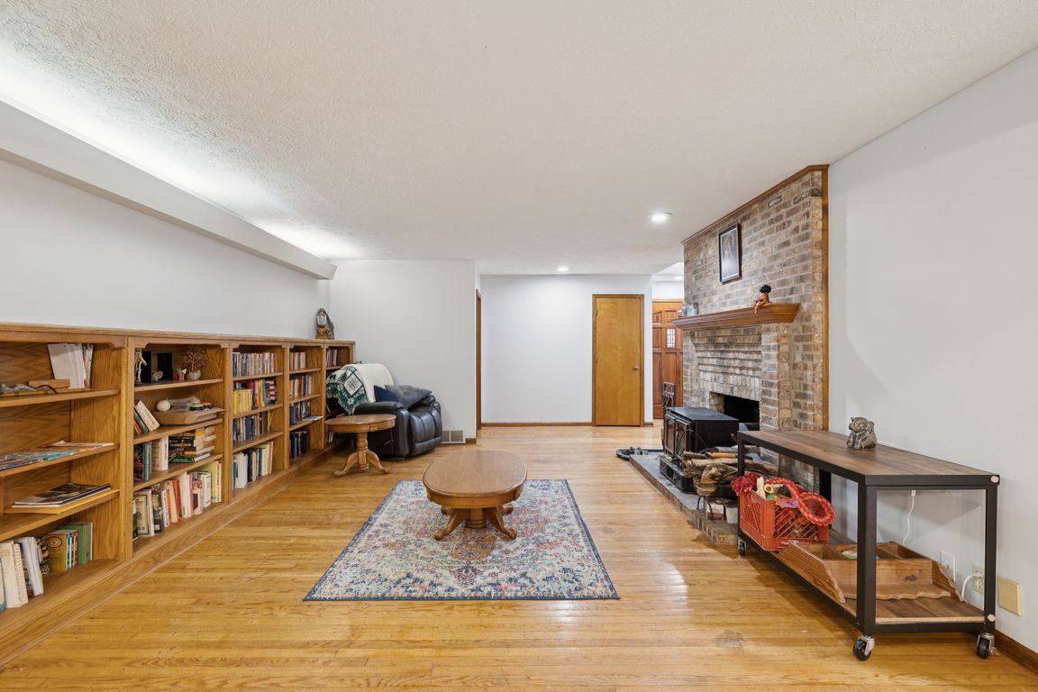 next background image