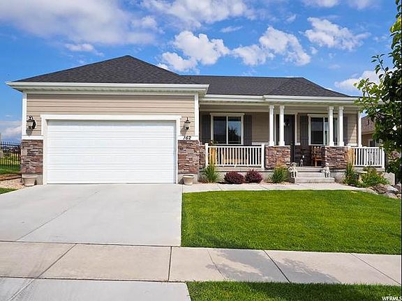 3rd image of 162 E Cottage Cv