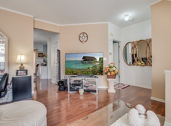 5th image of 2412 Courtyard Cir Unit 3
