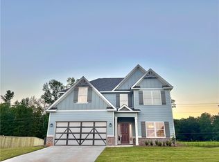 2053 Mallory Ln, Opelika, AL 36804