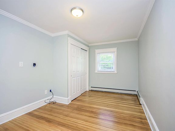 2nd image of 70 15th Ave