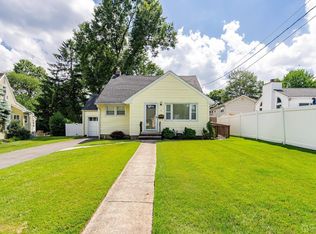 9 Brohm Pl, Fanwood, NJ 07023