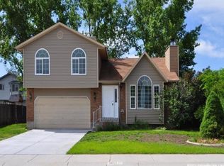 4857 W Diamondleaf Way, West Jordan, UT 84081