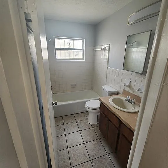 906 E 108th Ave — Photo 9