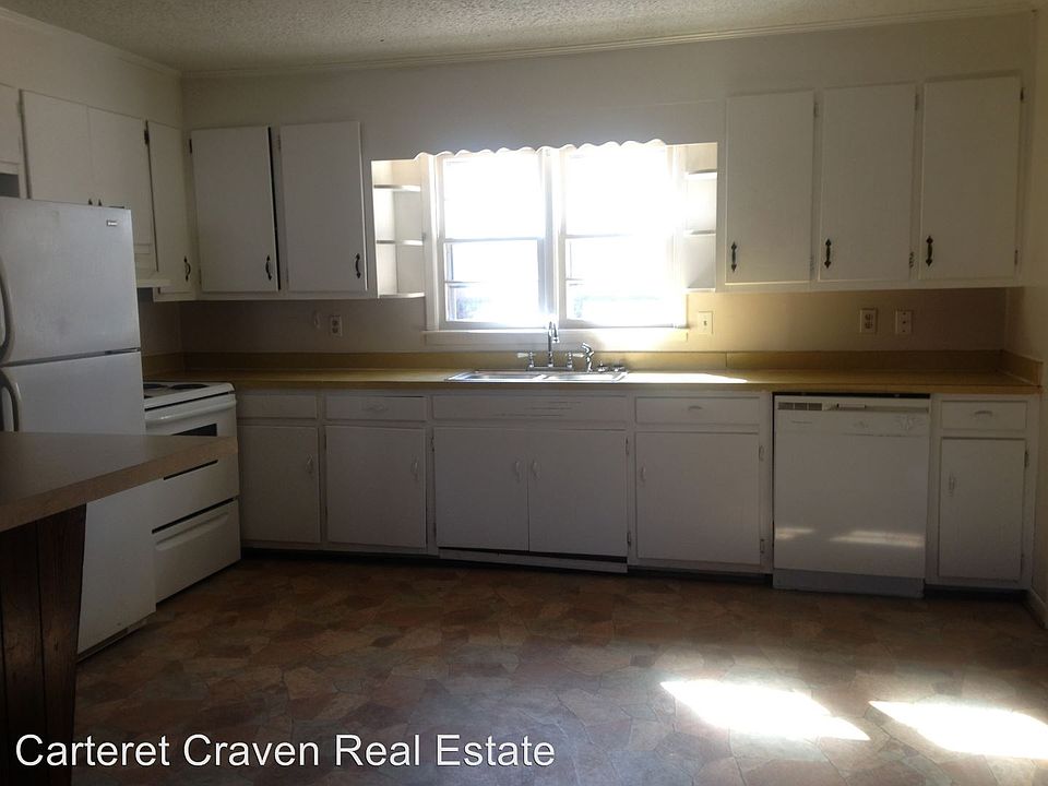 2nd image of 125A Wynne Rd