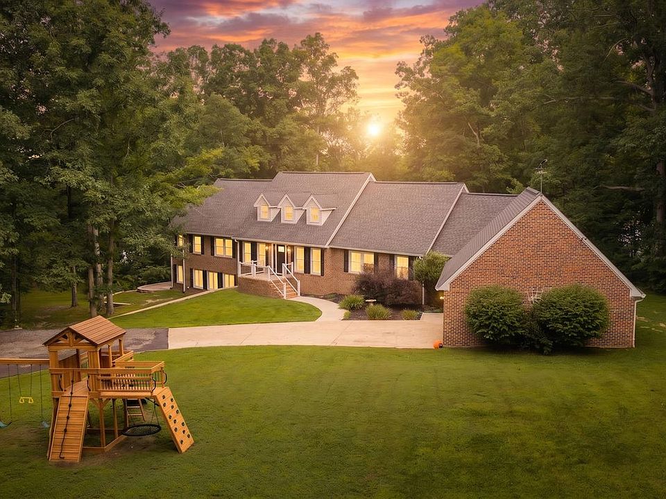 1st image of 6406 Carter Ln