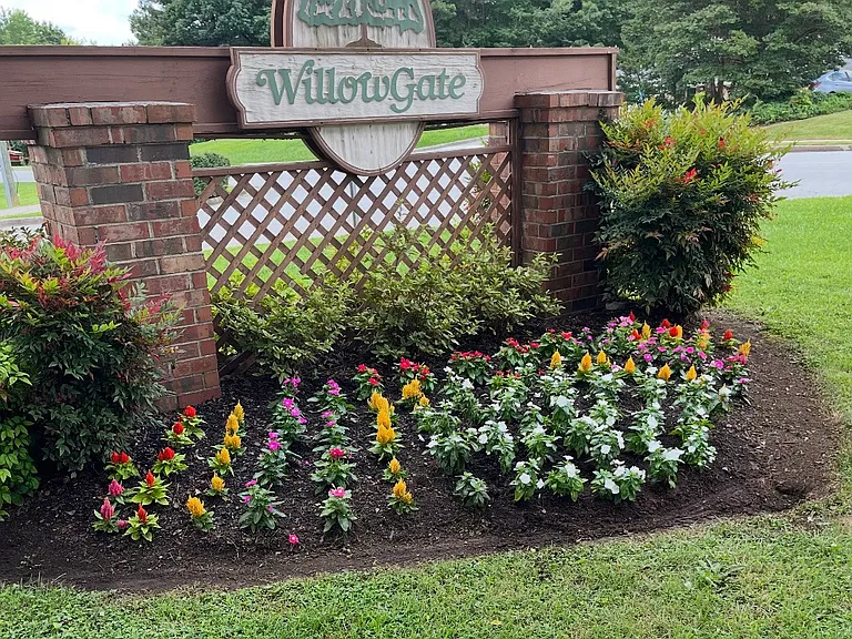 807 Willowgate Cir #A — Photo 1