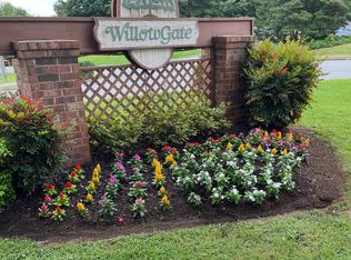 807 Willowgate Cir #A, Lilburn, GA 30047