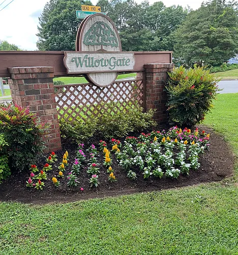 807 Willowgate Cir #A Photo 1