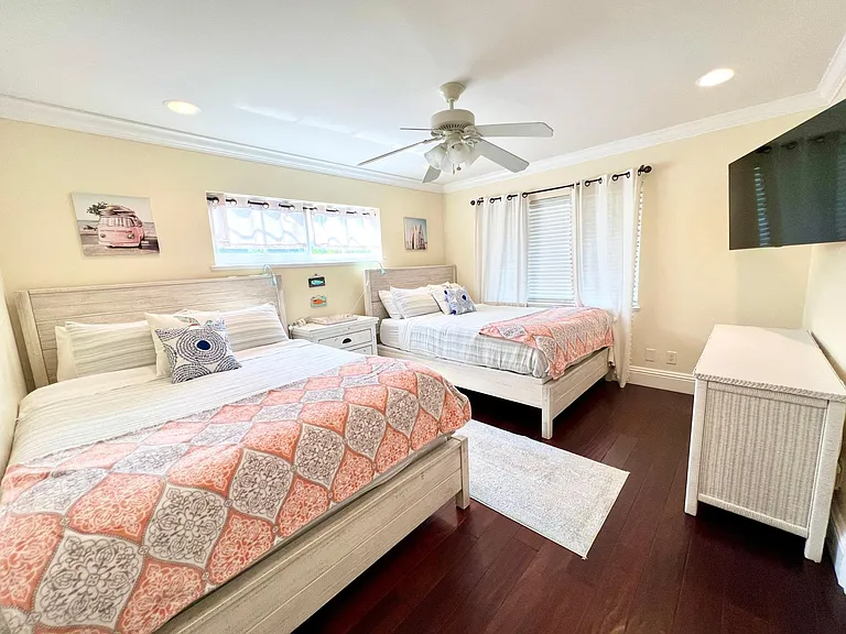 1435 Corona Ln — Photo 24