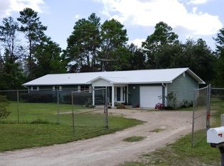232 River Rd, Carrabelle, FL 32322