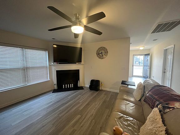 2nd image of 116 Keaton Brook Dr
