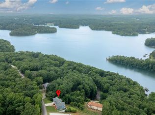 3102 Manor Rdg, Gainesville, GA 30506