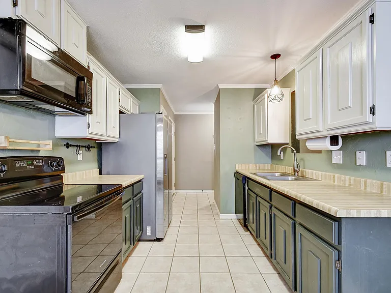 3429 Harvest Dr — Photo 11