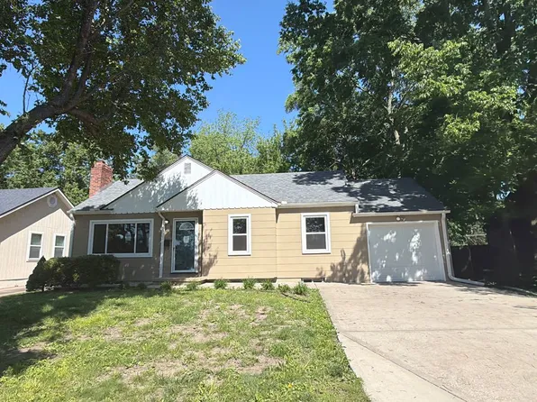 8107 Ward Pkwy, Kansas City, MO 64114