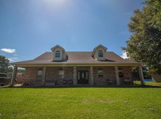 208 Idlewood Dr, Waveland, MS 39576