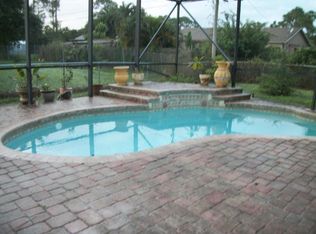 1025 SW Mantilla Ave, Port Saint Lucie, FL 34953