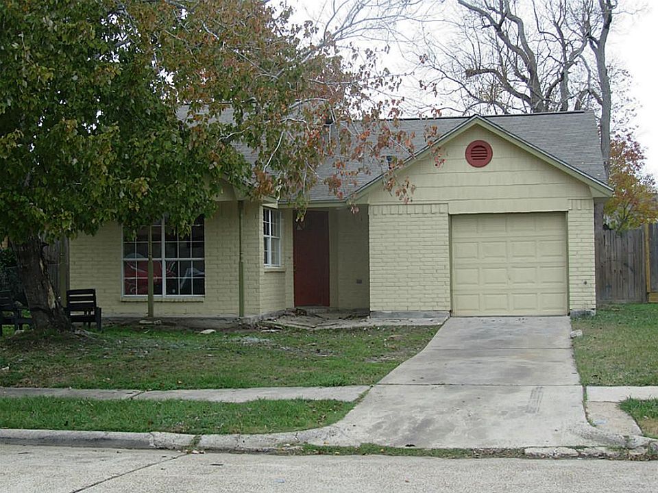 1st image of 5114 Willowview Dr