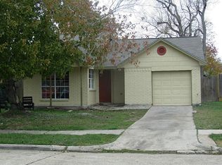 5114 Willowview Dr, Baytown, TX 77521