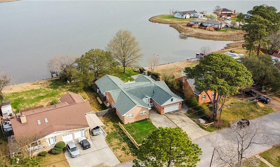 1st image of 14 Eagle Point Rd