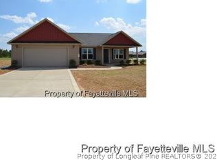 1395 Singletree Ln, Raeford, NC 28376