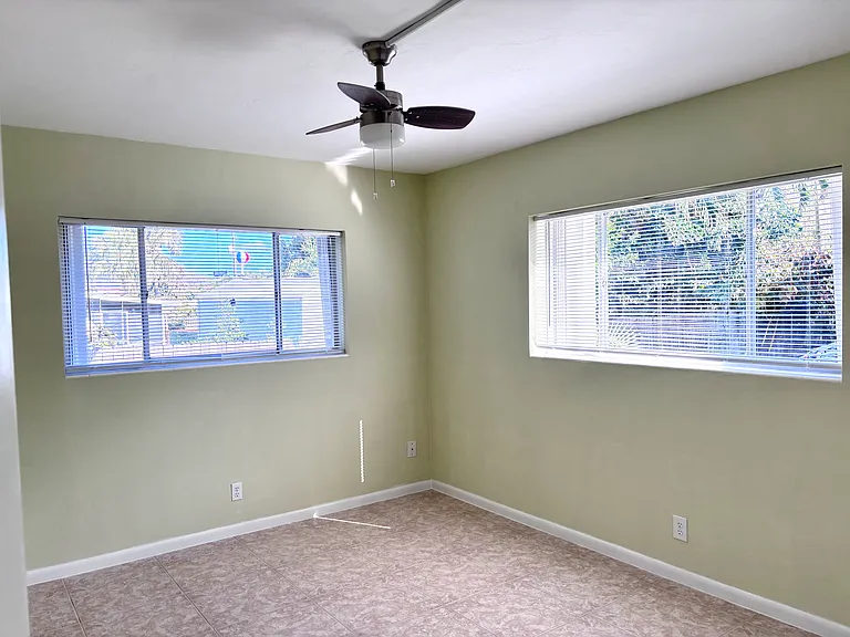 1950 Lake Osborne Dr #3 — Photo 13