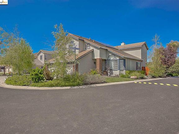 2nd image of 5791 Woodland Ct