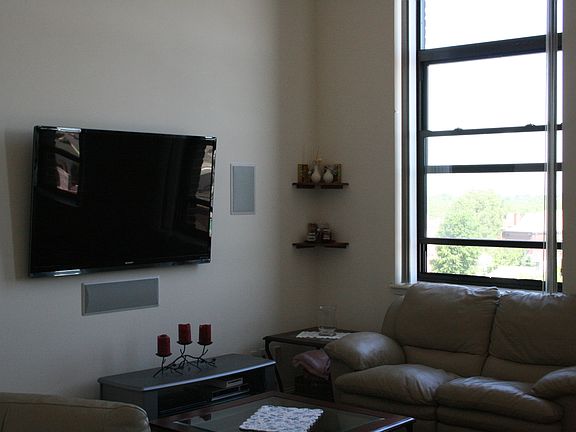 4th image of 7618 69th Pl APT 5F