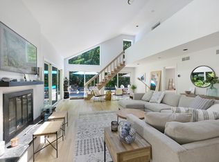 7 N Pass Rd, East Hampton, NY 11937