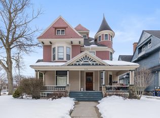 624 Cherry St SE, Grand Rapids, MI 49503
