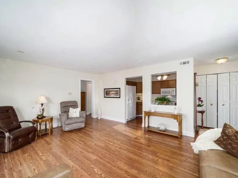 1008 Beacon Hill Dr #1008 — Photo 14