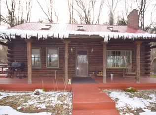 100 Wagon Wheel Ln, Pittsburgh, PA 15238