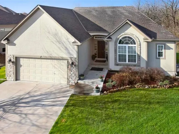 16540 Ingrid St, Gardner, KS 66030