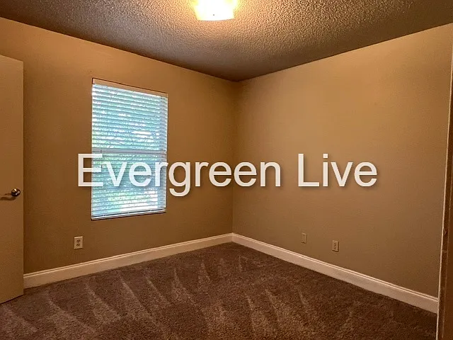 202 Barrow Ct — Photo 23