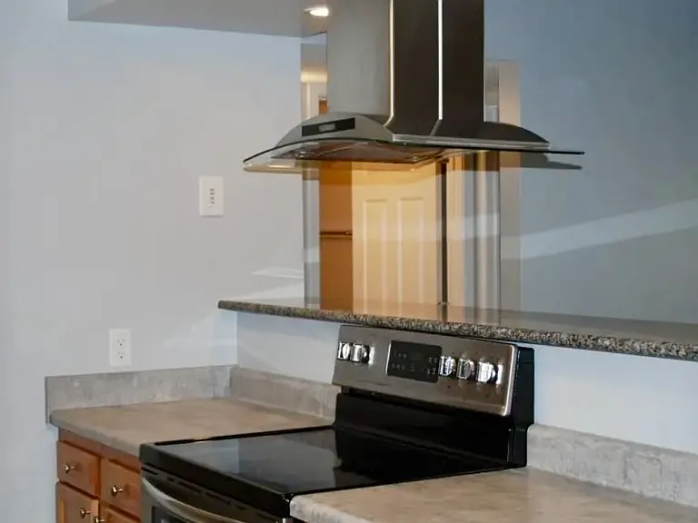 1010 Springfield Ave — Photo 1