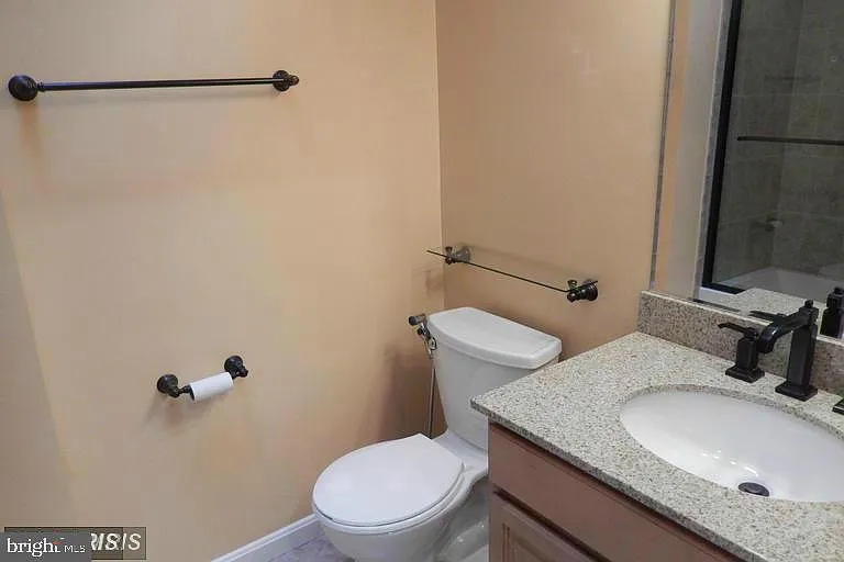 5512 Massachusetts Ave — Photo 46