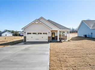 112 Oak Grove Rd, Central, SC 29630