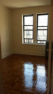 Rented by Smart NY Realty LLC | media 4