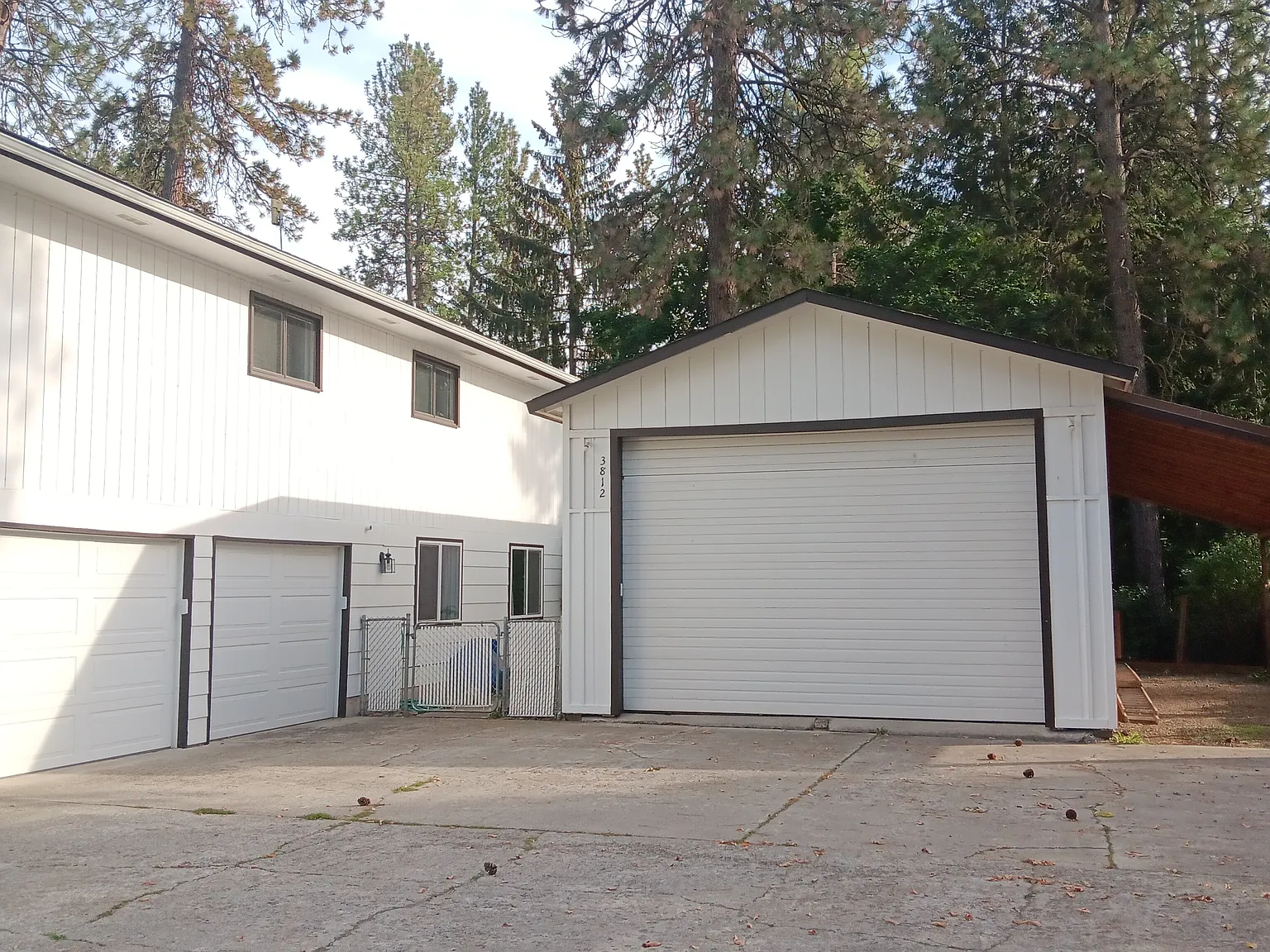 4 bed, 2.5 bath, 3000 sqft, $2,600 — Photo 3