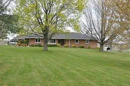 22640 Durand Ave photo 1