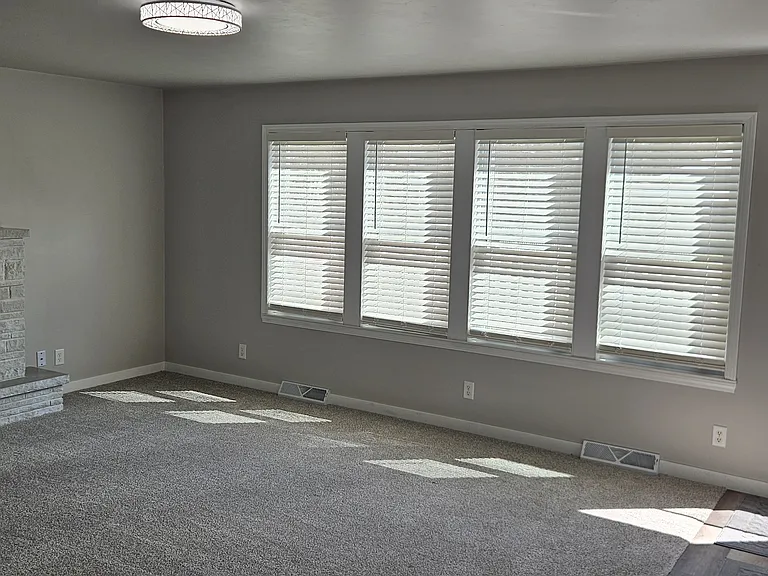 809 Quincy St — Photo 3