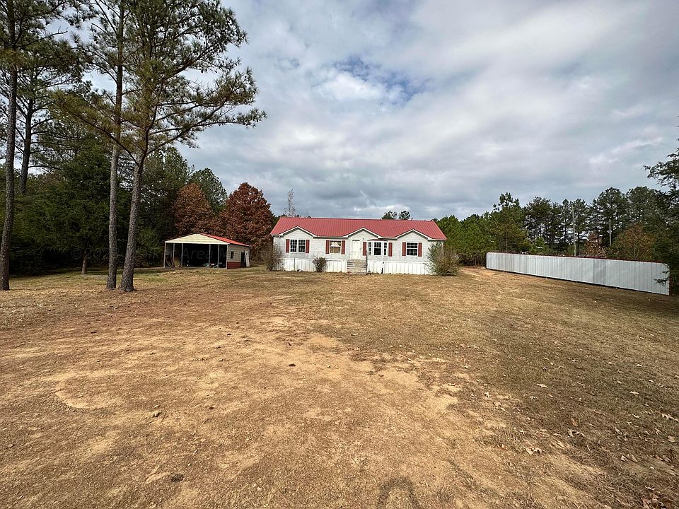 2nd image of 635 Swindle Loop Rd