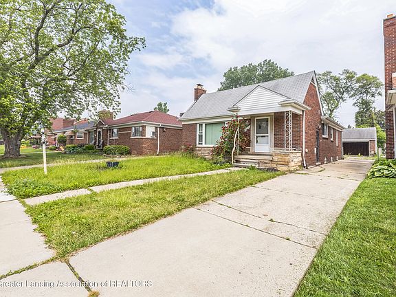 2nd image of 19326 Marlowe St