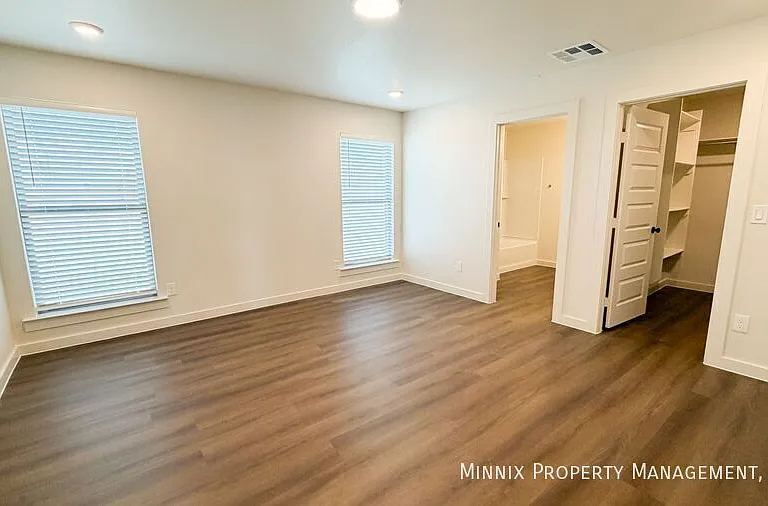 1202 Cottonwood Ave — Photo 8