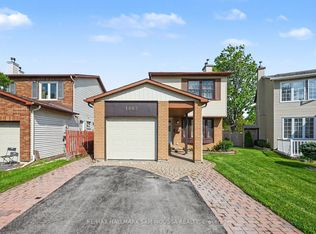 1407 Baintree Pl #2, Ottawa, ON K1B5H5