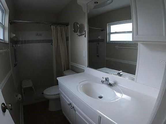 3rd image of 2901 42nd St W