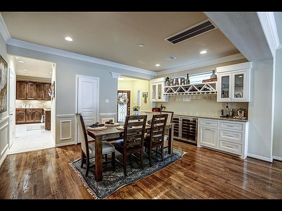 5th image of 1121 Beall Landing Ct