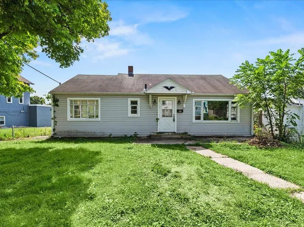 212 E Auburn Ave, Bellefontaine, OH 43311